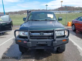 2001 Toyota 4Runner SR5 with VIN JT3HN86R919052107, listed as a IAAI auction lot 41868343 with 248,973 mi miles. Bid and sale history available at carsss.com. Image 13.