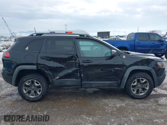 2019 Jeep Cherokee Trailhawk Elite with VIN 1C4PJMBX6KD313675, listed as a IAAI auction lot 41448924 with 51,639 mi miles. Bid and sale history available at carsss.com. Image 13.