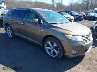 2009 Toyota Venza with VIN 4T3BK11A09U009550, listed as a IAAI auction lot 41596183 with 187,000 mi miles. Bid and sale history available at carsss.com. Image 1.