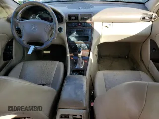 2002 Mercedes-Benz C 230/260/280/320 with VIN WDBRF61J42F262487, listed as a Copart auction lot 47354225 with 128,238 mi miles and Salvage Title. Bid and sale history available at DreamBid. Image 8.