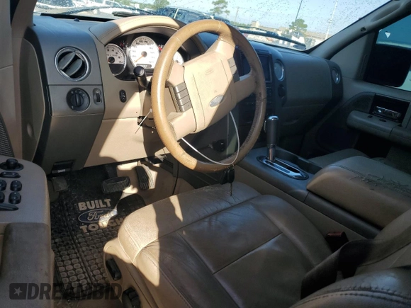 2006 Ford F-150 XL z VIN 1FTPX12V76KD62803, wystawiony jako Copart lot #61134105 z przebiegiem 214 290 mil mil oraz Szkoda całkowita • Salvage title. Historia ofert i sprzedaży dostępna na DreamBid. Obrazek 8.
