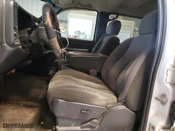 2005 Chevrolet Silverado 3500 SRW LT with VIN 1GCHK33275F913483, listed as a Copart auction lot 68673434 with NaN miles and Salvage Title. Bid and sale history available at carsss.com. Image 7.