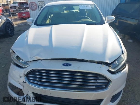 2013 Ford Fusion SE Hybrid with VIN 3FA6P0LU9DR375403, listed as a IAAI auction lot 40995125 with 132,583 mi miles. Bid and sale history available at carsss.com. Image 12.