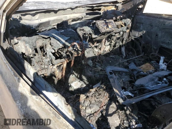 2015 Toyota RAV4 Limited z VIN 2T3YFREV0FW174097, wystawiony jako Copart lot #52646805 z przebiegiem Nie podano mil oraz Nie do naprawy • Non repairable. Historia ofert i sprzedaży dostępna na DreamBid. Obrazek 8.