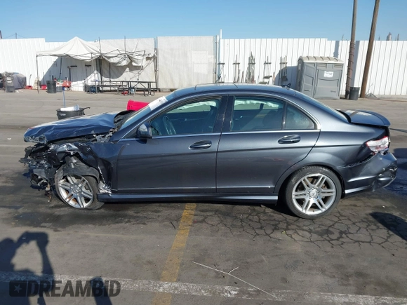 2009 Mercedes-Benz C-Class 3.5L Sport with VIN WDDGF56X39F210185, listed as a IAAI auction lot 41359354 with 1 mi miles. Bid and sale history available at carsss.com. Image 15.
