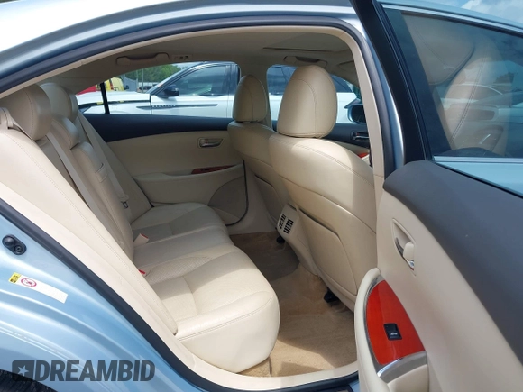2012 Lexus ES 330 z VIN JTHBK1EG6C2475402, wystawiony jako IAAI lot #42244489 z przebiegiem 80 607 mil mil oraz . Historia ofert i sprzedaży dostępna na DreamBid. Obrazek 8.
