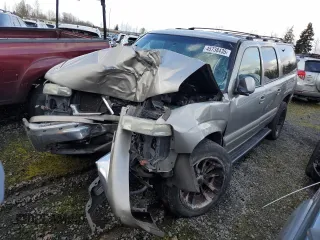 2001 Chevrolet Suburban LT with VIN 3GNEC16T11G147081, listed as a Copart auction lot 45738435 with 0 mi miles and Salvage Title. Bid and sale history available at carsss.com. Image 1.