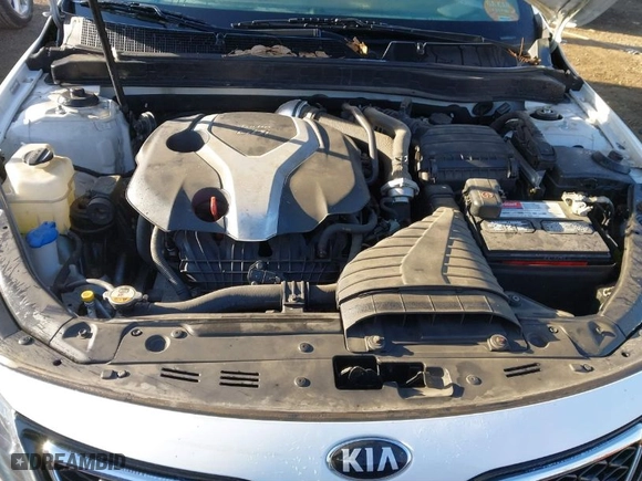2013 Kia Optima SX w/Limited Pkg with VIN 5XXGR4A61DG112602, listed as a IAAI auction lot 41847204 with 197,828 mi miles. Bid and sale history available at carsss.com. Image 10.