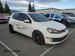 2013 Volkswagen GTI с VIN WVWED7AJ7DW106930, выставлен на аукционе Copart как лот 42112145 с пробегом 152 196 миль миль и Списание • Salvage title. История ставок и продаж доступна на DreamBid. Изображение 4.