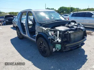 2022 Kia Telluride EX with VIN 5XYP3DHC3NG274032, listed as a IAAI auction lot 41845975 with 53,678 mi miles and . Bid and sale history available at carsss.com. Image 1.