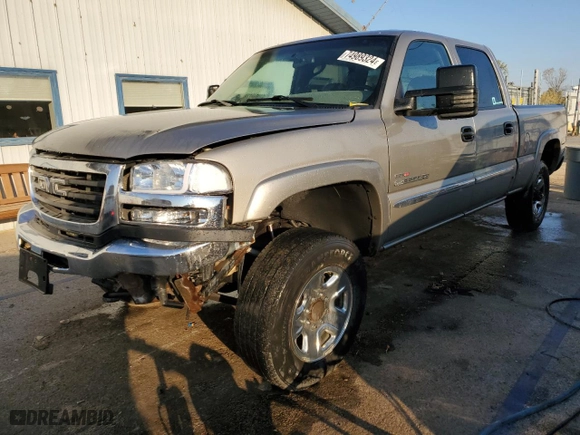 2003 GMC Sierra 2500HD SLT with VIN 1GTHK23133F238729, listed as a Copart auction lot 74989324 with 253,091 mi miles and Salvage Title. Bid and sale history available at carsss.com. Image 1.