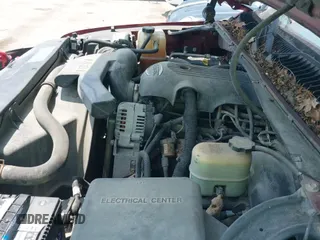 2002 Chevrolet Suburban LT с VIN 1GNFK16Z72J121807, выставлен на аукционе IAAI как лот 42384303 с пробегом Не указан миль и . История ставок и продаж доступна на DreamBid. Изображение 12.
