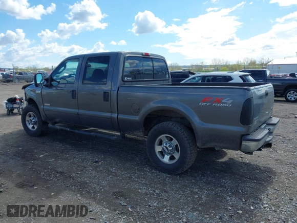 2005 Ford F-250 XL z VIN 1FTSW21P75EA97710, wystawiony jako IAAI lot #42157139 z przebiegiem 182 470 mil mil oraz . Historia ofert i sprzedaży dostępna na DreamBid. Obrazek 3.