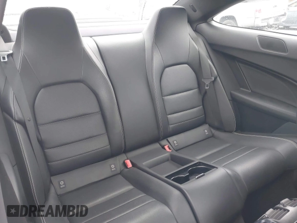 2015 Mercedes-Benz C-Class C 250 with VIN WDDGJ4HB0FG434661, listed as a IAAI auction lot 41766076 with 92,985 mi miles. Bid and sale history available at carsss.com. Image 8.