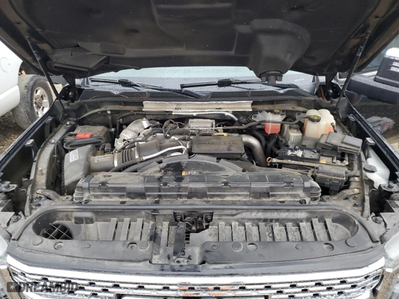 2020 GMC Sierra 3500HD Denali with VIN 1GT49WEY2LF261706, listed as a Copart auction lot 77884054 with 95,047 mi miles and Salvage Title. Bid and sale history available at carsss.com. Image 11.
