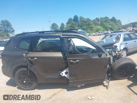 2024 Kia Telluride SX Prestige X-Pro with VIN 5XYP5DGC2RG418574, listed as a IAAI auction lot 39062660 with Not Provided miles and . Bid and sale history available at DreamBid. Image 12.