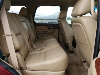 2011 GMC Yukon SLT z VIN 1GKS2CE07BR193490, wystawiony jako Copart lot #55681435 z przebiegiem 146 846 mil mil oraz Szkoda całkowita • Salvage title. Historia ofert i sprzedaży dostępna na DreamBid. Obrazek 11.