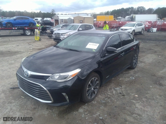 2016 Toyota Avalon Hybrid XLE Premium with VIN 4T1BD1EB0GU051655, listed as a IAAI auction lot 41732901 with 107,173 mi miles. Bid and sale history available at carsss.com. Image 17.