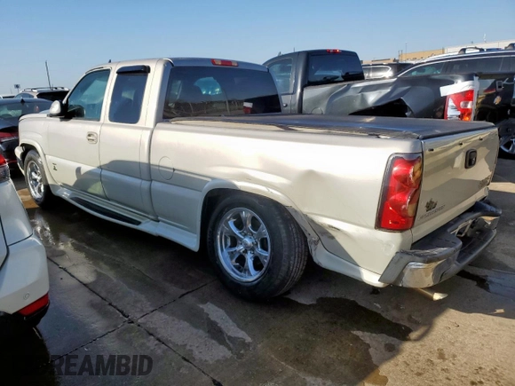 2006 Chevrolet Silverado 1500 LT1 with VIN 1GCEC19T86Z130760, listed as a Copart auction lot 45917125 with 179,023 mi miles and Salvage Title. Bid and sale history available at DreamBid. Image 2.