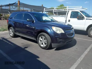2017 Chevrolet Equinox LS z VIN 2GNALBEK4H1569832, wystawiony jako IAAI lot #42349272 z przebiegiem 98 975 mil mil oraz . Historia ofert i sprzedaży dostępna na DreamBid. Obrazek 1.