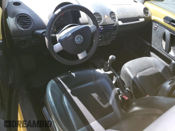 2008 Volkswagen Beetle S with VIN 3VWRW31C68M527286, listed as a Copart auction lot 52229925 with 112,582 mi miles and Clean Title. Bid and sale history available at DreamBid. Image 8.