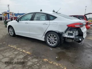 2017 Ford Fusion SE with VIN 3FA6P0H70HR405171, listed as a Copart auction lot 60676645 with 107,739 mi miles and Clean title. Bid and sale history available at DreamBid. Image 2.