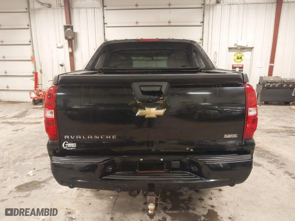 2008 Chevrolet Avalanche LS with VIN 3GNFK12378G169464, listed as a IAAI auction lot 41371639 with 246,490 mi miles. Bid and sale history available at carsss.com. Image 17.