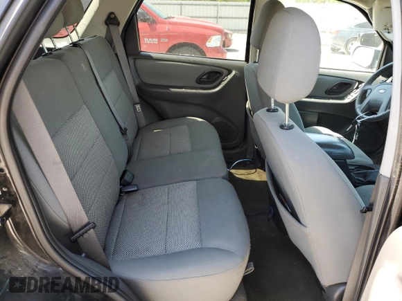 2007 Ford Escape XLT с VIN 1FMYU93137KB87700, выставлен на аукционе Copart как лот 53359075 с пробегом 128 425 миль миль и Списание • Salvage title. История ставок и продаж доступна на DreamBid. Изображение 12.