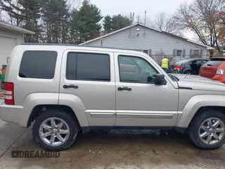 2008 Jeep Liberty Limited with VIN 1J8GN58K38W172334, listed as a IAAI auction lot 40914236 with 177,054 mi miles and . Bid and sale history available at carsss.com. Image 13.