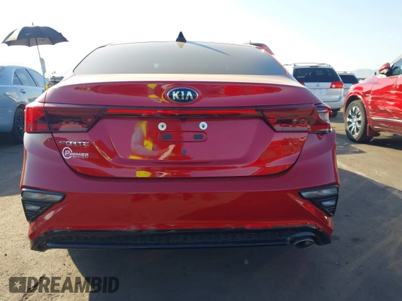 2021 Kia Forte FE with VIN 3KPF24AD9ME387707, listed as a IAAI auction lot 41020343 with 68,737 mi miles. Bid and sale history available at carsss.com. Image 17.