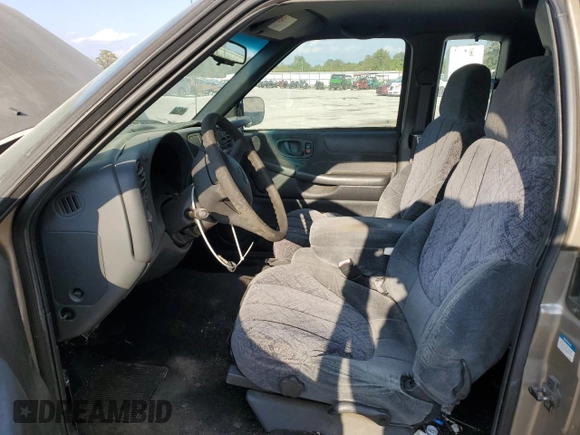2001 GMC Sonoma SLS w/1SF Pkg with VIN 1GTCS195318169167, listed as a Copart auction lot 75296734 with Not Provided miles and Salvage Title. Bid and sale history available at carsss.com. Image 7.