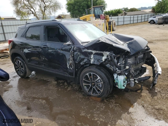 2025 Chevrolet TrailBlazer LT with VIN KL79MPSP8SB170223, listed as a Copart auction lot 53351965 with 2,399 mi miles and Salvage Title. Bid and sale history available at carsss.com. Image 4.