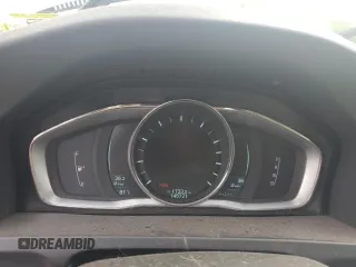 2014 Volvo S60 T5 с VIN YV1612FS9E2275691, выставлен на аукционе Copart как лот 57226245 с пробегом 145 721 миль миль и Списание • Salvage title. История ставок и продаж доступна на DreamBid. Изображение 9.