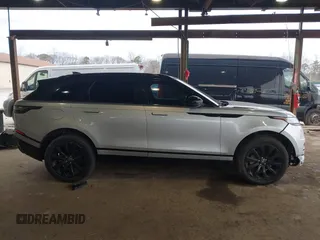 2019 Land Rover Range Rover Velar R-Dynamic SE с VIN SALYL2EX7KA787059, выставлен на аукционе IAAI как лот 41960205 с пробегом 80 612 миль миль и . История ставок и продаж доступна на DreamBid. Изображение 14.