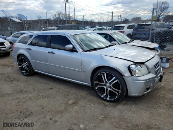 2006 Dodge Magnum with VIN 2D4FV47V46H124204, listed as a Copart auction lot 47729225 with NaN miles and Salvage Title. Bid and sale history available at carsss.com. Image 4.