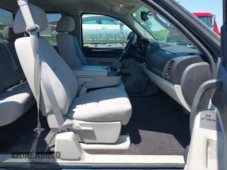 2011 Chevrolet Silverado 1500 LT with VIN 1GCRCSE05BZ202981, listed as a IAAI auction lot 42136318 with 106,277 mi miles and . Bid and sale history available at DreamBid. Image 5.