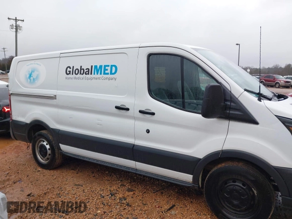 2018 Ford Transit with VIN 1FTYE1YM9JKB54102, listed as a IAAI auction lot 41538430 with 301,078 mi miles and . Bid and sale history available at carsss.com. Image 13.