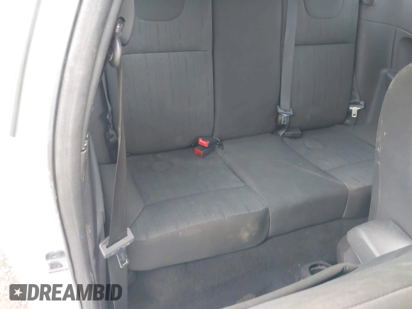 2008 Ford Focus SE z VIN 1FAHP33N68W227957, wystawiony jako IAAI lot #42321209 z przebiegiem Nie podano mil oraz . Historia ofert i sprzedaży dostępna na DreamBid. Obrazek 8.
