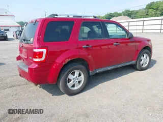 2010 Ford Escape XLT с VIN 1FMCU9DG8AKD40107, выставлен на аукционе IAAI как лот 42405128 с пробегом 168 383 миль миль и . История ставок и продаж доступна на DreamBid. Изображение 4.