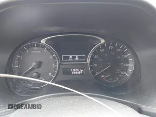 2014 Nissan Pathfinder S with VIN 5N1AR2MM1EC649794, listed as a IAAI auction lot 42611322 with 118,257 mi miles and . Bid and sale history available at DreamBid. Image 7.