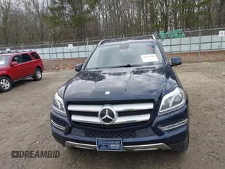 2015 Mercedes-Benz GL-Class GL 450 with VIN 4JGDF6EE9FA513009, listed as a IAAI auction lot 41311164 with 121,185 mi miles. Bid and sale history available at carsss.com. Image 6.