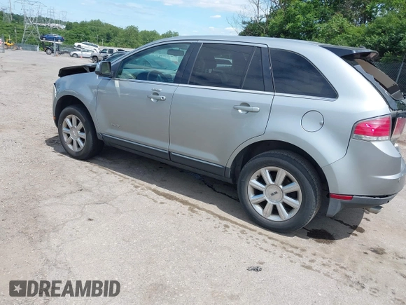 2007 Lincoln MKX with VIN 2LMDU68C77BJ15873, listed as a IAAI auction lot 42321790 with 293,869 mi miles and . Bid and sale history available at DreamBid. Image 3.