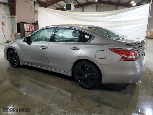 2013 Nissan Altima 3.5 SV with VIN 1N4BL3AP4DC155707, listed as a Copart auction lot 44794015 with 136,409 mi miles and Clean Title. Bid and sale history available at carsss.com. Image 2.
