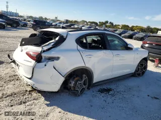2023 Alfa Romeo Stelvio Ti with VIN ZASPAKBN0P7D55209, listed as a Copart auction lot 42731105 with 0 mi miles and Non Repairable. Bid and sale history available at carsss.com. Image 3.
