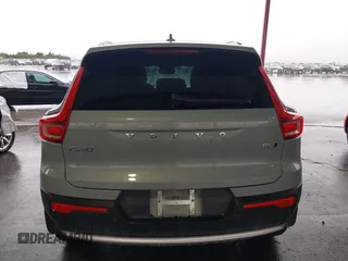 2024 Volvo XC40 с VIN YV4L12UFXR2348830, выставлен на аукционе IAAI как лот 41524099 с пробегом 26 374 миль миль и . История ставок и продаж доступна на DreamBid. Изображение 16.
