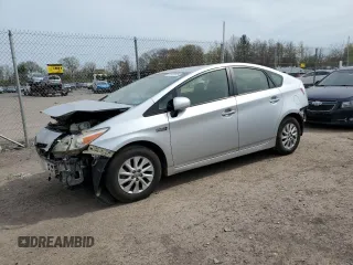 2012 Toyota Prius with VIN JTDKN3DP5C3017172, listed as a Copart auction lot 53852905 with 120,852 mi miles and Clean Title. Bid and sale history available at DreamBid. Image 1.