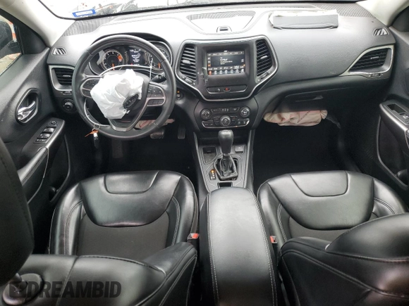 2020 Jeep Cherokee Latitude Plus with VIN 1C4PJLLB0LD605854, listed as a Copart auction lot 44743905 with 112,637 mi miles and Salvage Title. Bid and sale history available at carsss.com. Image 8.