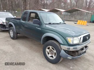 2001 Toyota Tacoma z VIN 5TEWN72N91Z802108, wystawiony jako IAAI lot #41896701 z przebiegiem 507 534 mil mil oraz . Historia ofert i sprzedaży dostępna na DreamBid. Obrazek 1.