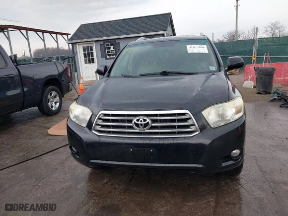 2010 Toyota Highlander Limited with VIN JTEDK3EH2A2162886, listed as a IAAI auction lot 41673868 with 130,697 mi miles. Bid and sale history available at carsss.com. Image 12.