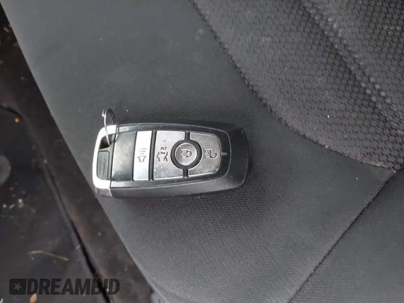 2018 Ford Fusion SE z VIN 3FA6P0LU3JR141401, wystawiony jako IAAI lot #41718444 z przebiegiem Nie podano mil oraz . Historia ofert i sprzedaży dostępna na DreamBid. Obrazek 11.